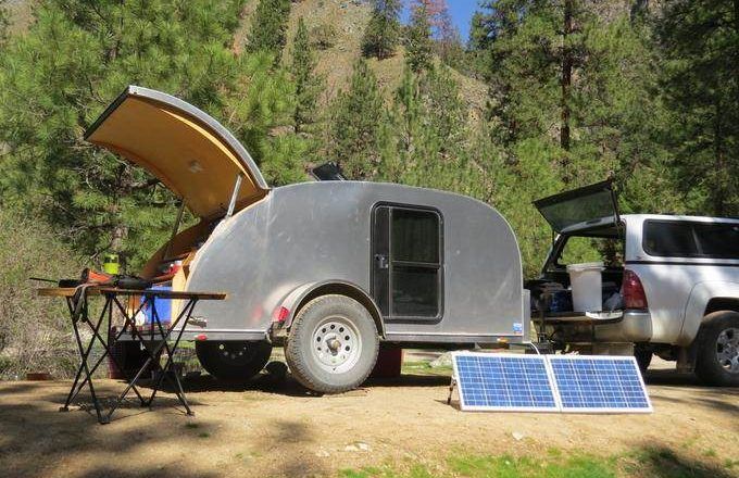 Charging AGM Batteries with Solar Panels